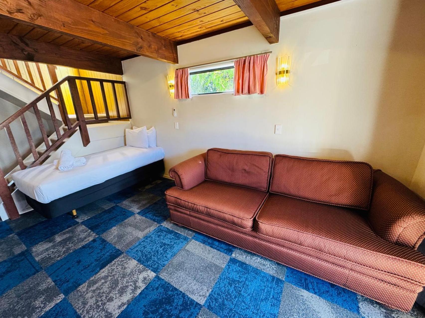 Apex On Fenton Motel Роторуа Екстериор снимка